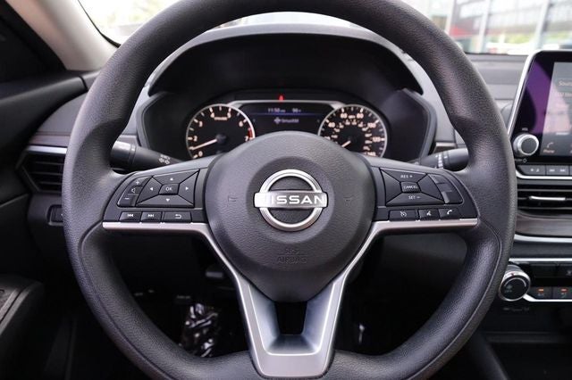 2025 Nissan Altima SV - Photo 10