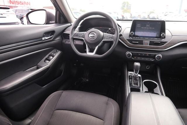 2024 Nissan Altima SV