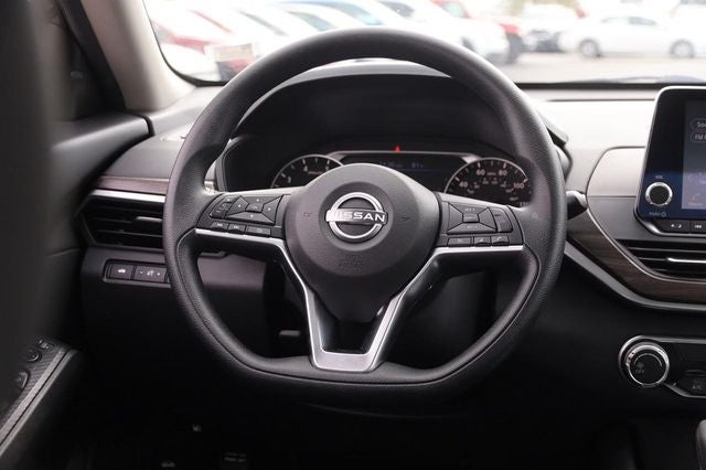 2024 Nissan Altima SV