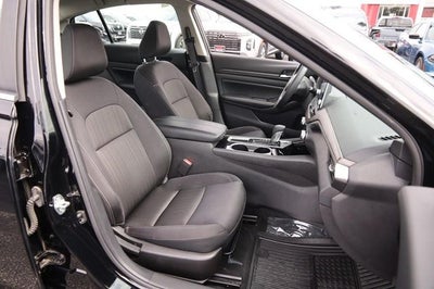 2024 Nissan Altima SV