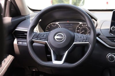 2024 Nissan Altima SV