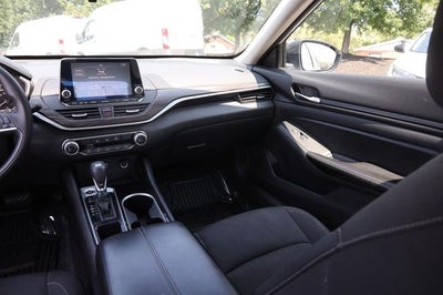 2024 Nissan Altima SV