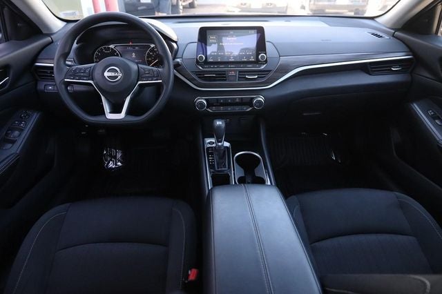 2024 Nissan Altima SV