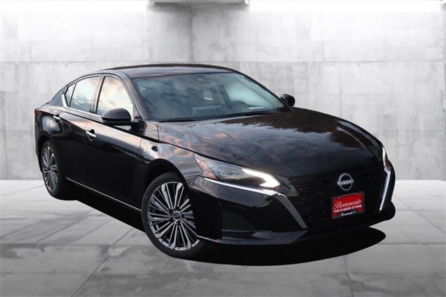 2025 Nissan Altima SL