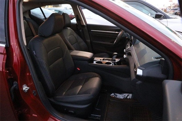 2025 Nissan Altima SL