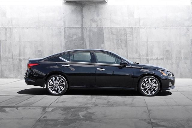2025 Nissan Altima SL