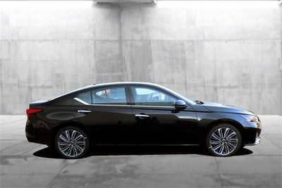 2025 Nissan Altima SL