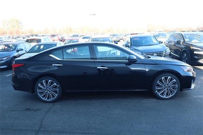 2025 Nissan Altima SL