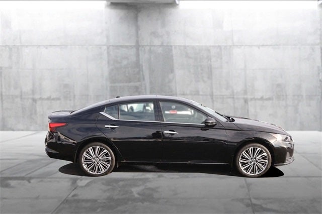 2025 Nissan Altima 2.5 SL