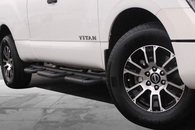 2024 Nissan Titan SV