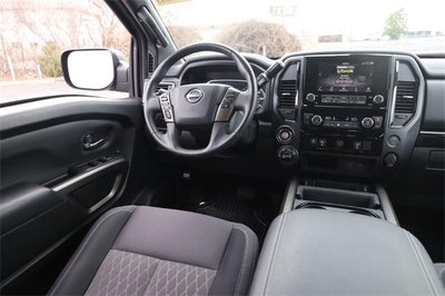 2024 Nissan Titan SV