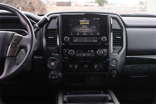 2024 Nissan Titan SV