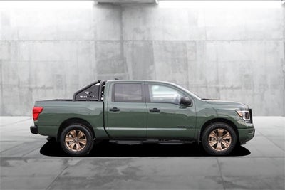 2024 Nissan Titan SV