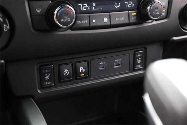 2026 Nissan Frontier Crew Cab SV