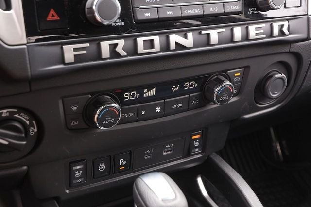 2025 Nissan Frontier SL