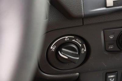 2025 Nissan Frontier SL