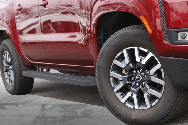 2025 Nissan Frontier SL