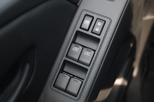 2027 Nissan Frontier Crew Cab SV
