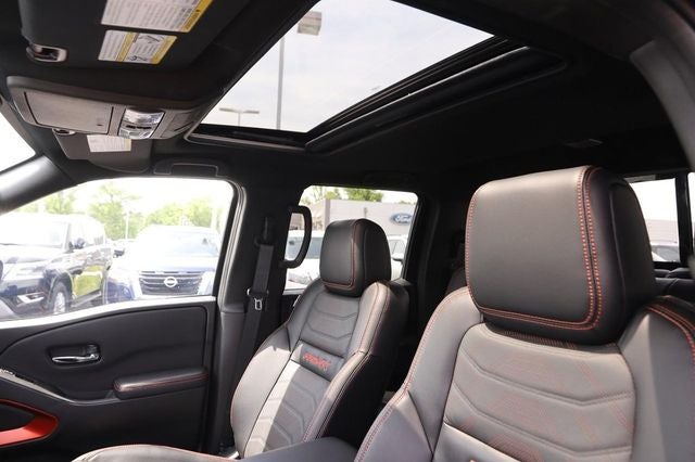 2025 Nissan Frontier Crew Cab PRO-4X®