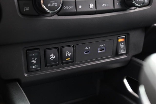 2026 Nissan Frontier Crew Cab SV