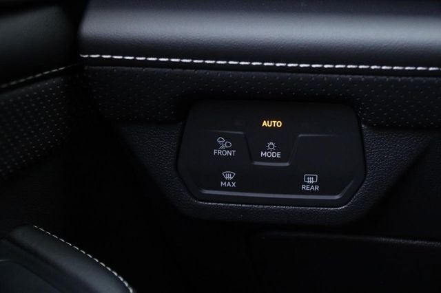2026 Volkswagen Atlas Cross Sport SE w/Technology