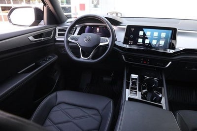 2026 Volkswagen Atlas Cross Sport SE w/Technology