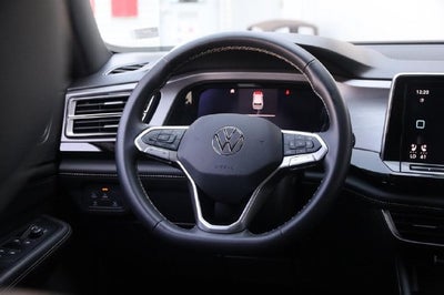 2026 Volkswagen Atlas Cross Sport SE w/Technology