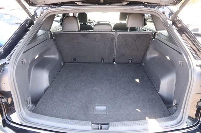 2026 Volkswagen Atlas Cross Sport SE w/Technology
