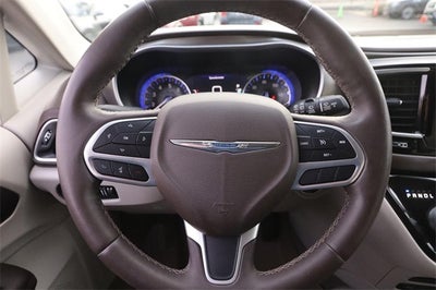 2017 Chrysler Pacifica Touring L Plus