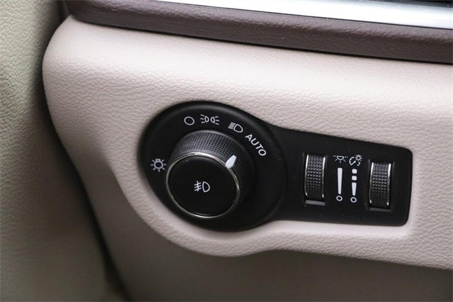 2017 Chrysler Pacifica Touring L Plus