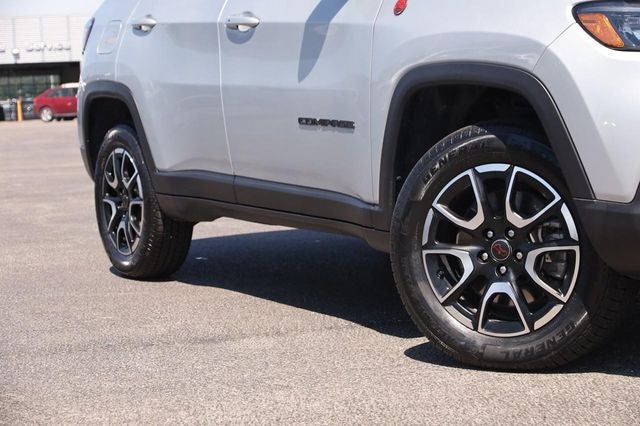 2025 Jeep Compass Trailhawk