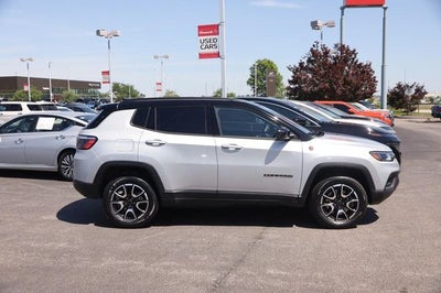 2025 Jeep Compass Trailhawk