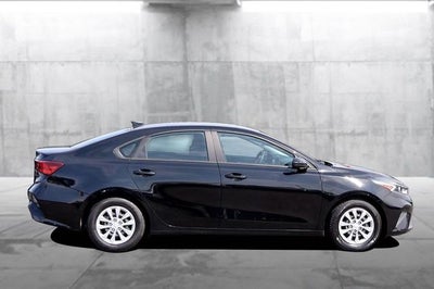 2023 Kia Forte LX
