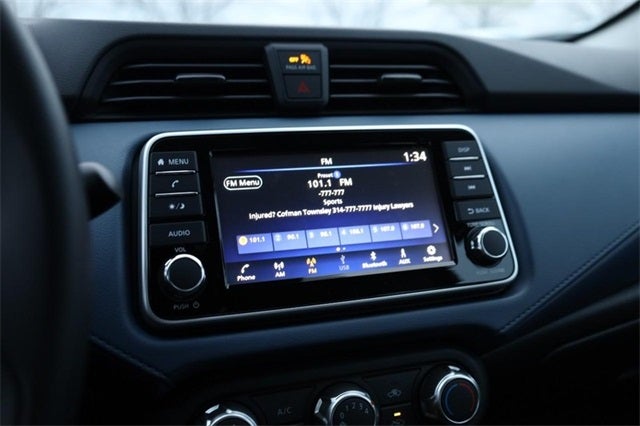 2025 Nissan Versa SV