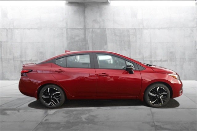 2025 Nissan Versa SR
