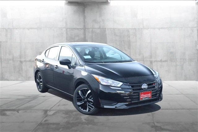 2025 Nissan Versa SR