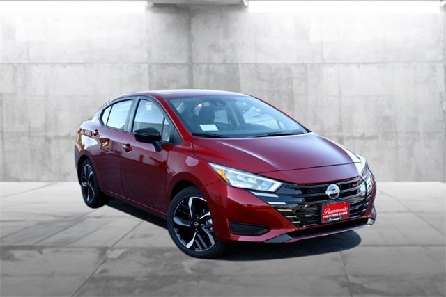 2025 Nissan Versa SR