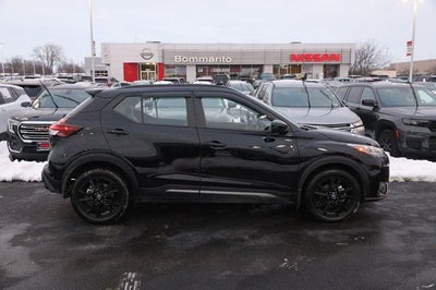 2024 Nissan Kicks SR
