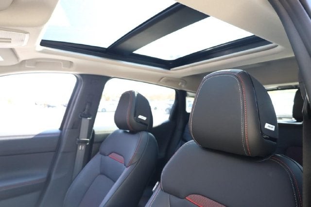 2027 Nissan Kicks SR