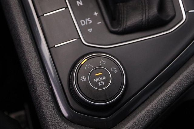 2020 Volkswagen Tiguan 2.0T SE R-Line Black 4Motion