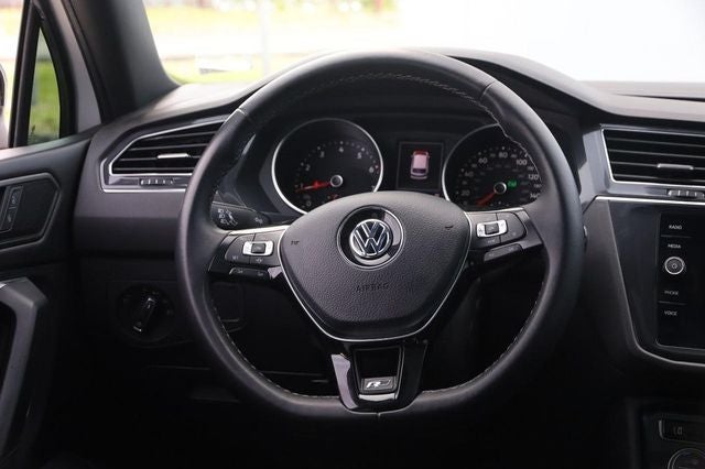 2020 Volkswagen Tiguan 2.0T SE R-Line Black 4Motion