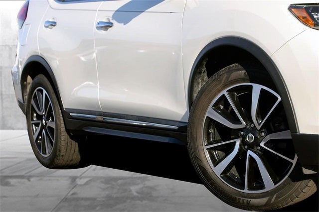 2020 Nissan Rogue SL