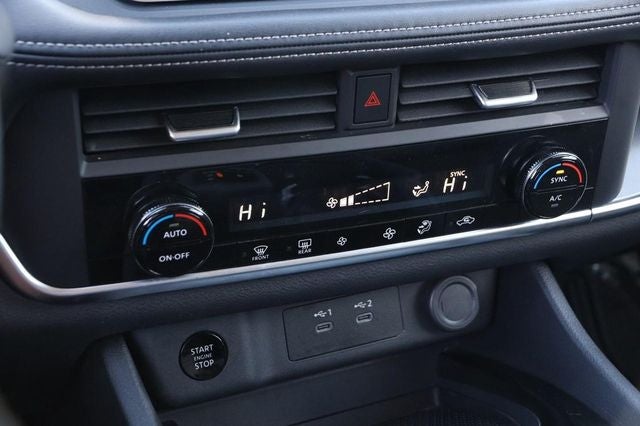 2025 Nissan Rogue SV