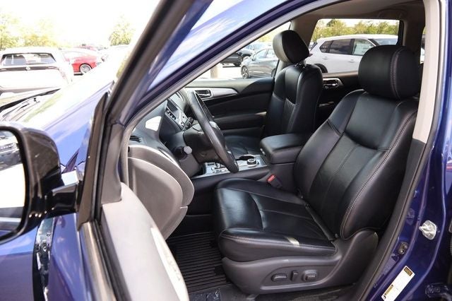 2017 Nissan Pathfinder SL