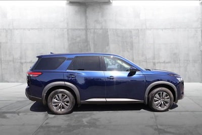 2022 Nissan Pathfinder S