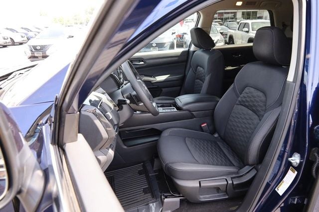 2022 Nissan Pathfinder S