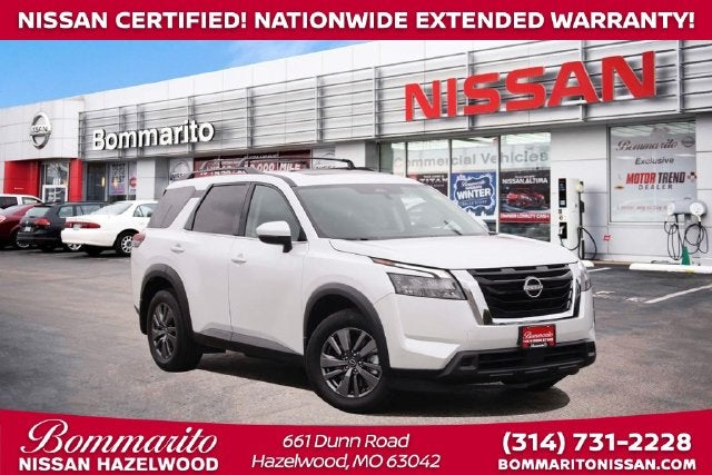 2025 Nissan Pathfinder SV