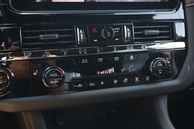 2026 Nissan Pathfinder Rock Creek®