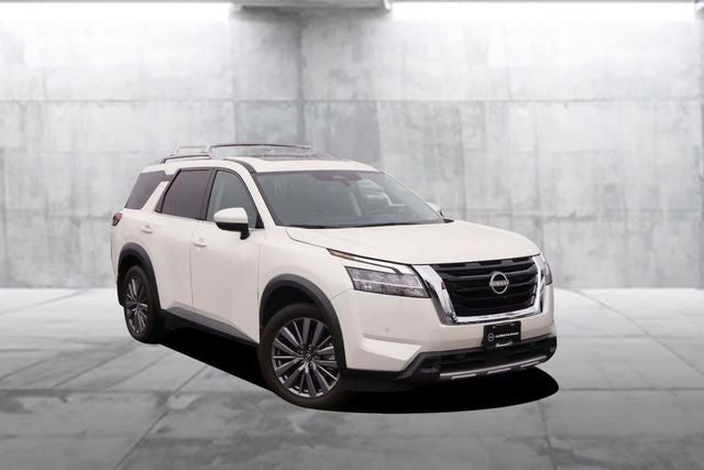 2024 Nissan Pathfinder SL