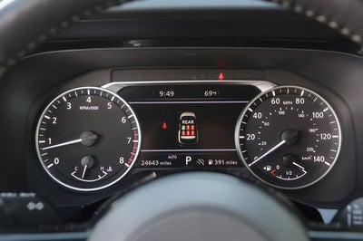 2024 Nissan Pathfinder SL